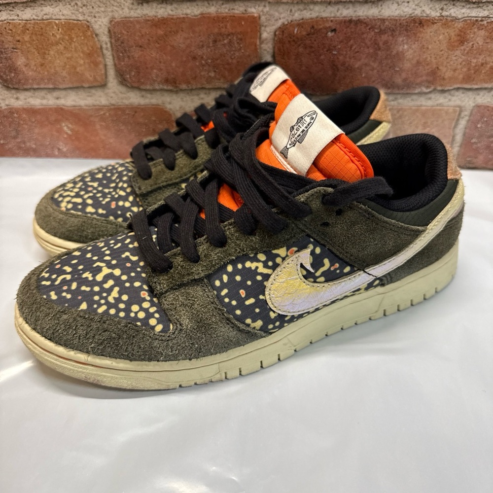 Nike Dunk se low gone fishing rainbow trout FN7523-300 men’s Sz 7